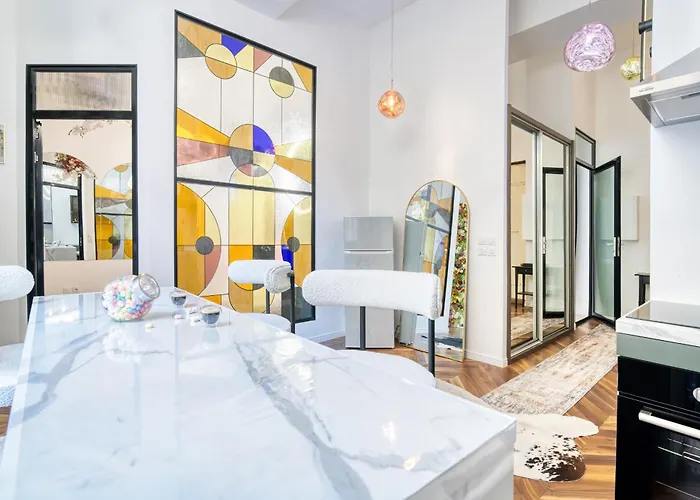 Appartement Luxueux Et Fleuri A Toulouse, Capitole *