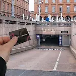 Luxueux Et Fleuri A Toulouse, Capitole